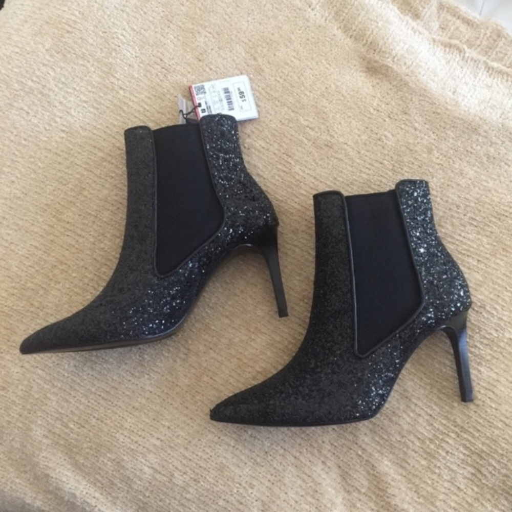 Zara booties size 8